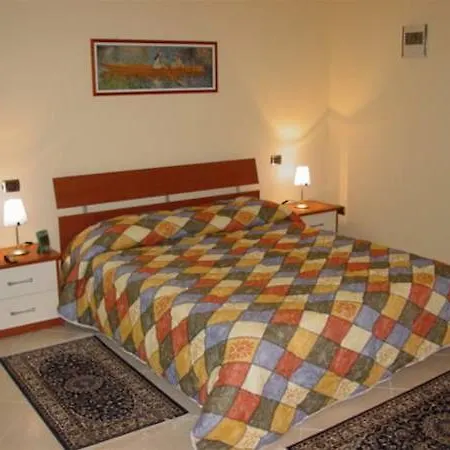 아파트 Attico Rosa 지오이아 타우로