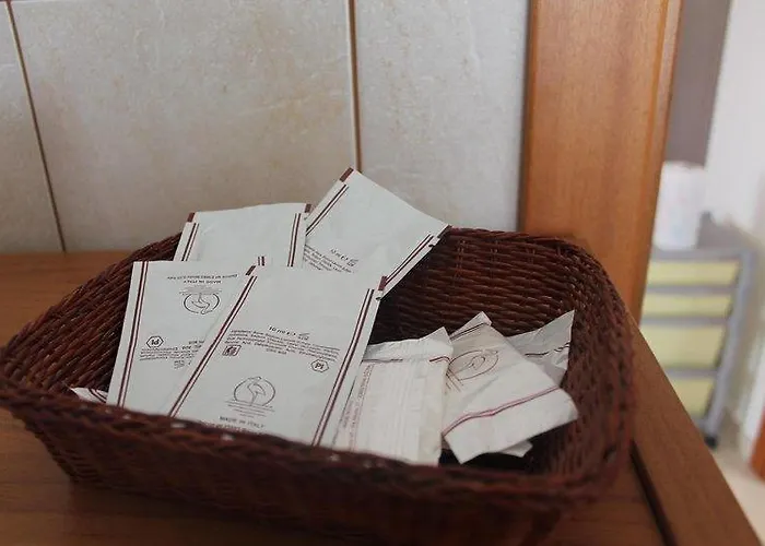 Attico Rosa * 焦亚陶罗