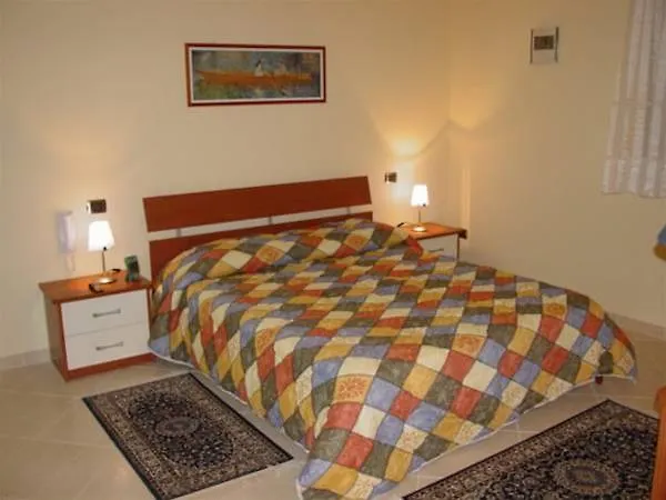 公寓 Attico Rosa 焦亚陶罗